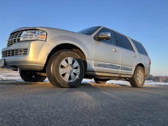 Lincoln Navigator