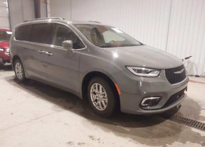 Chrysler Pacifica Polift
